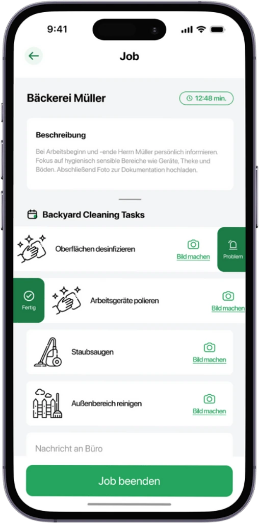 Handy-App von clean-click.de: offener Auftrag mit laufender Zeitmessung, Aufgabenliste und Foto-Nachweis je Aufgabe.